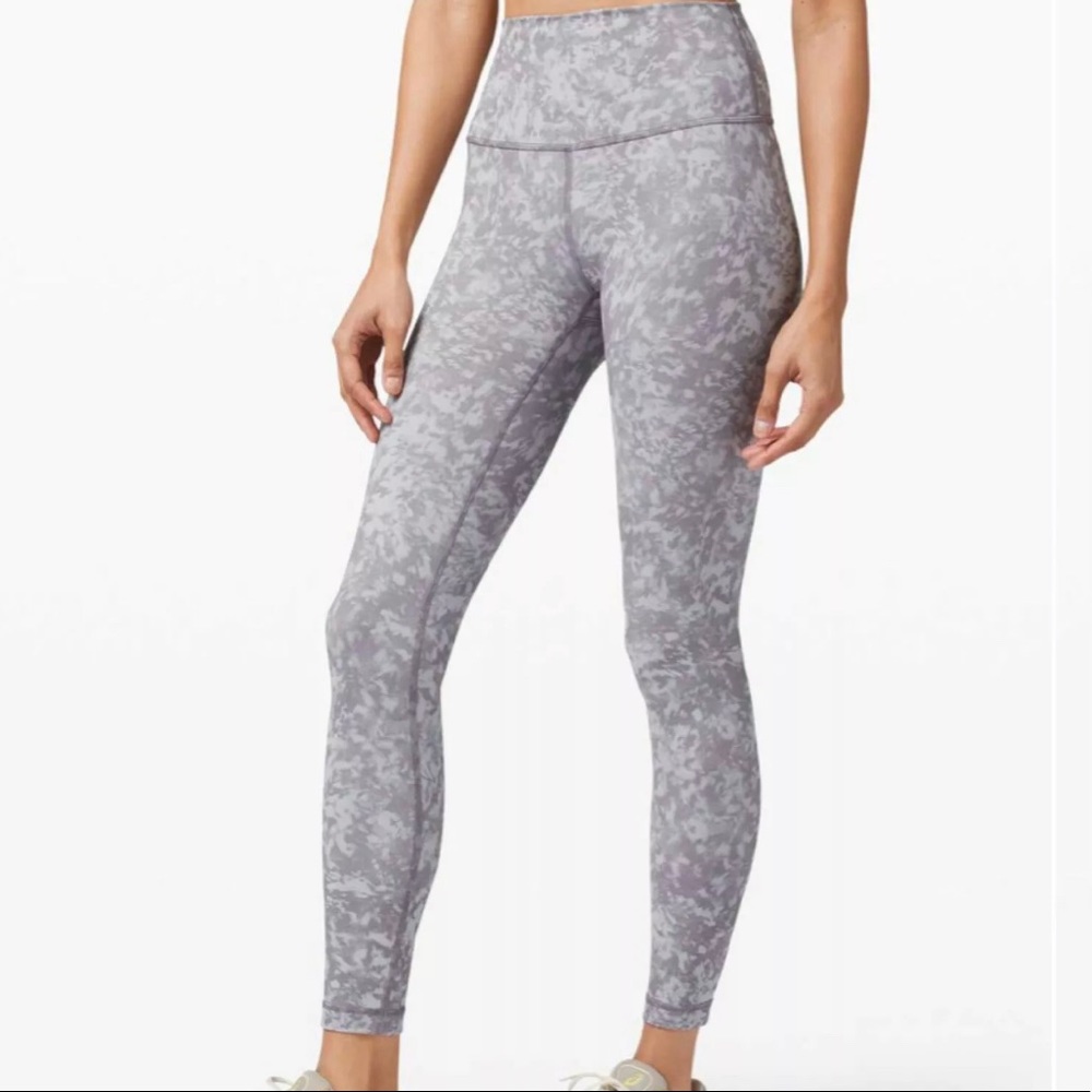 Lululemon Wunder Train HR Tight 25” size 4